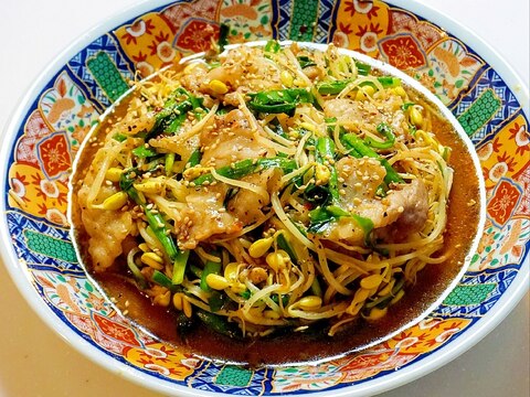 アッという間に無くなってしまう!豚ニラもやし炒め